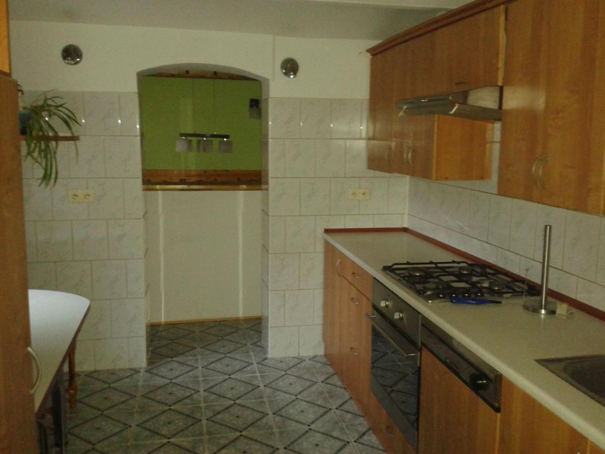 Spacious Holiday Home In Stara Kamienica With Pond Buitenkant foto